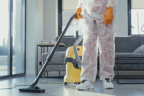Commercial Deep Cleaning vs Regular Cleaning: Understanding the Difference