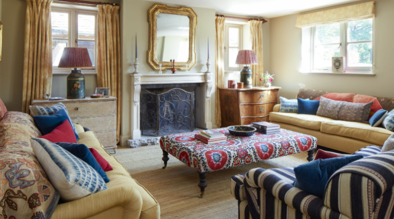 Creative Approaches to Seasonal Interior Design